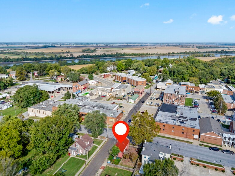More Photos Of 901 Franklin Ave, Lexington General Retail For Sale
