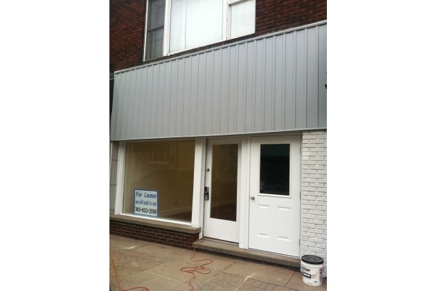 More Photos Of 108 S 4th St, Martins Ferry Storefront Retail Office For Lease
