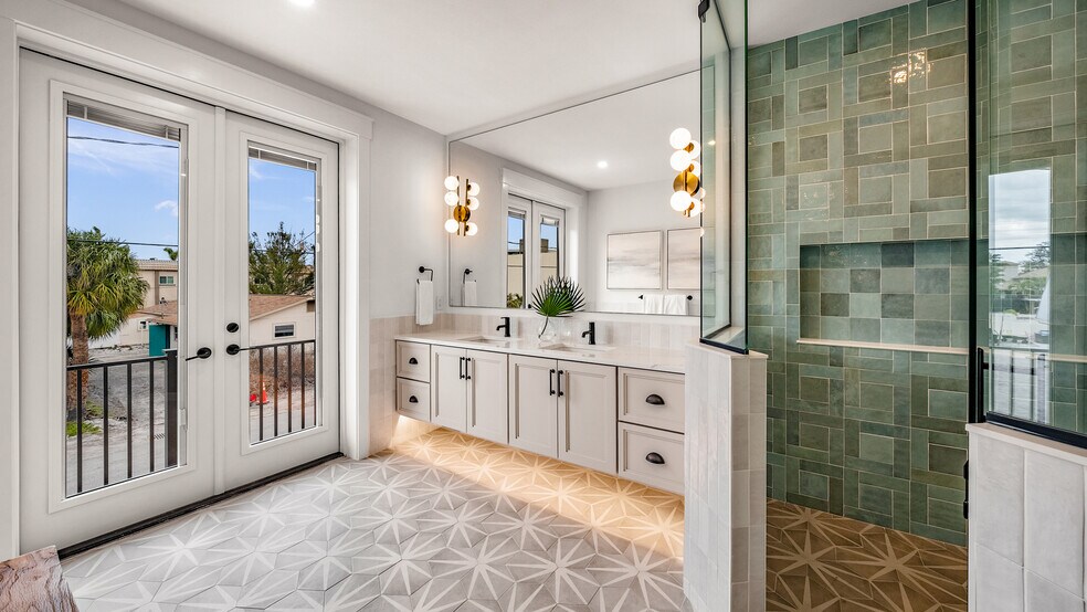 More Photos Of , Siesta Key Multifamily For Sale