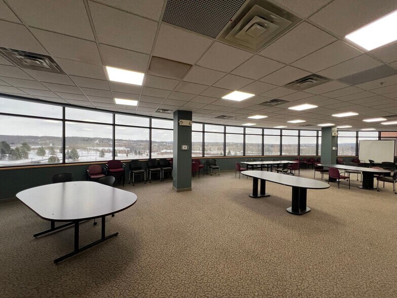 More Photos Of 4000-4200 Medical Center Dr, Fayetteville Medical For Lease