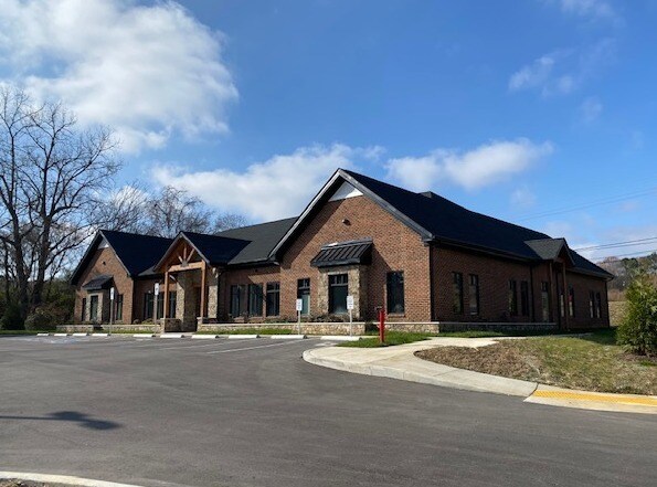 More Photos Of 7108 Boone St, Fairview Medical For Lease