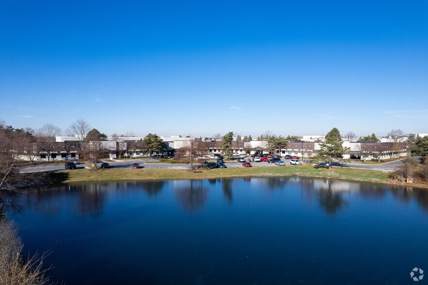 More Photos Of 565 Lakeview Pky, Vernon Hills Medical For Sale