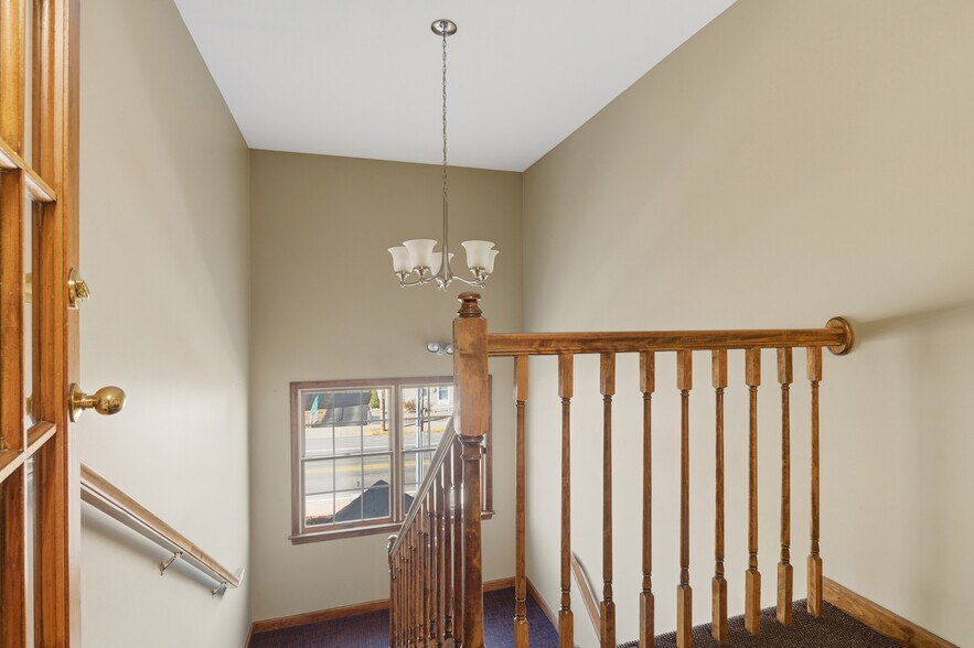 More Photos Of 352 Park Ave, Woonsocket Office For Sale