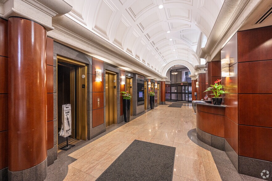 More Photos Of 76 Westminster St, Providence Office For Lease