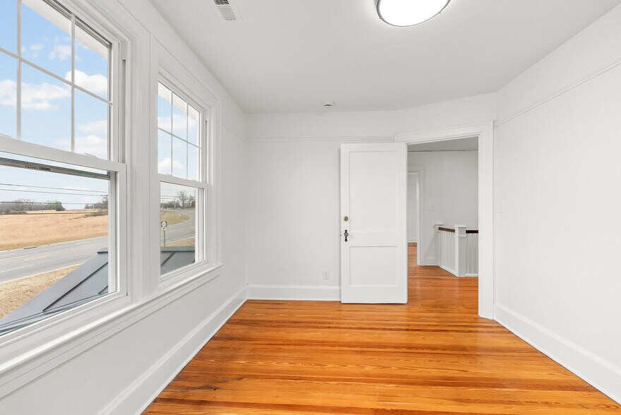 More Photos Of 15115 Forest Road, Forest Office For Lease