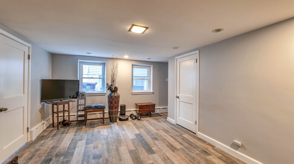 More Photos Of 20 S Marion Ave, Ventnor City Apartments For Sale