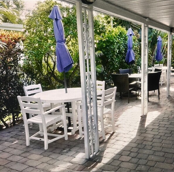 More Photos Of 4145 Bougainvilla Dr, Lauderdale By The Sea Hotel For Sale