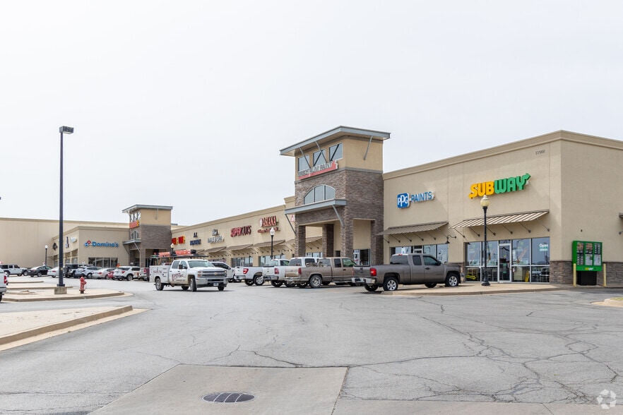 More Photos Of 11550 N 135th East Ave, Owasso Storefront For Sale