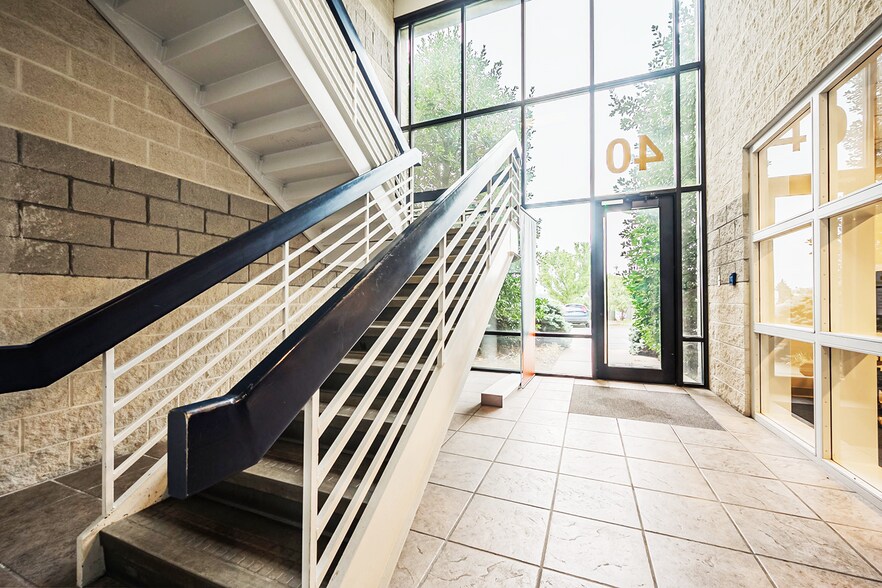 More Photos Of 40 McCullough Dr, New Castle Light Manufacturing For Lease