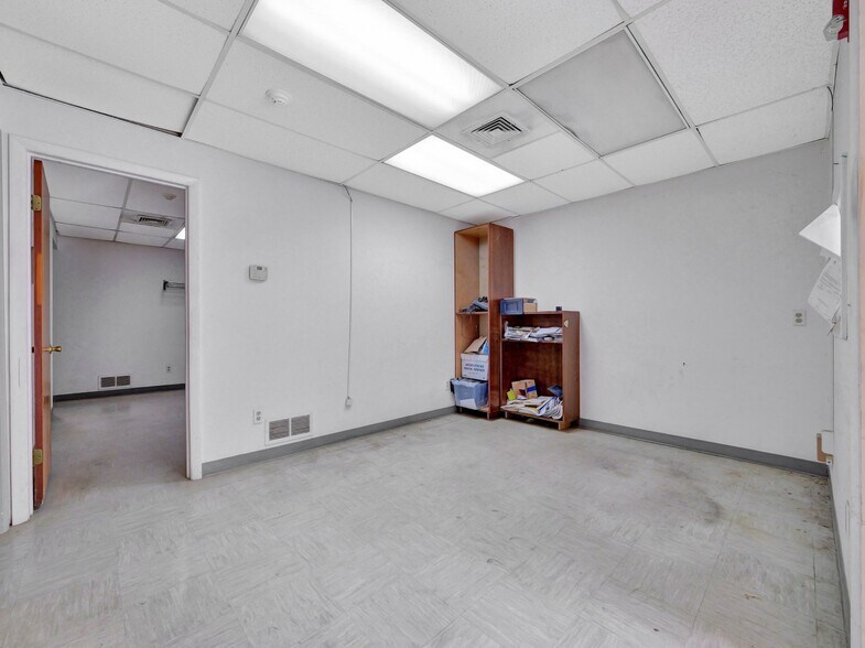 More Photos Of 239 US-206, Sandyston Manufacturing For Sale