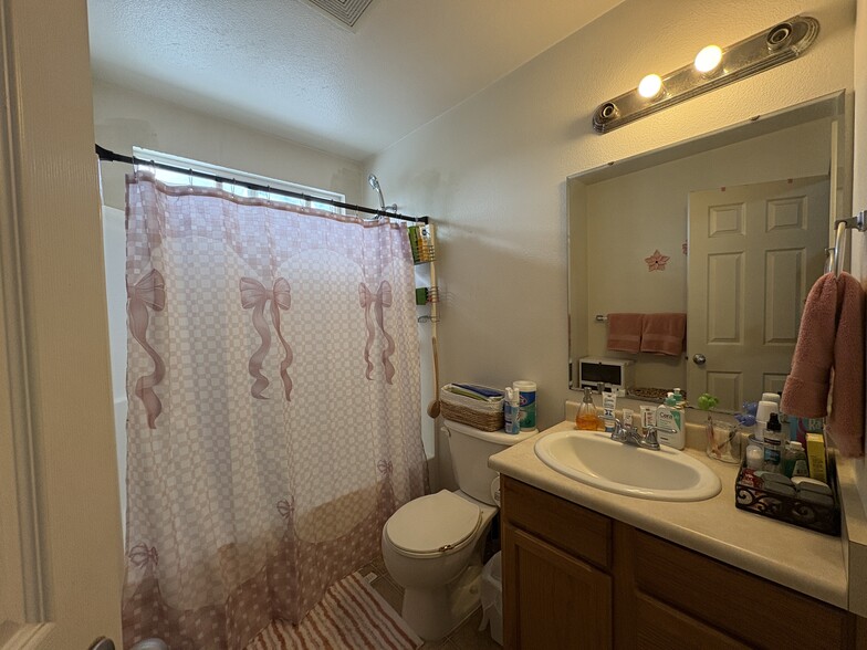 More Photos Of 119 E King St, Meridian Apartments For Sale