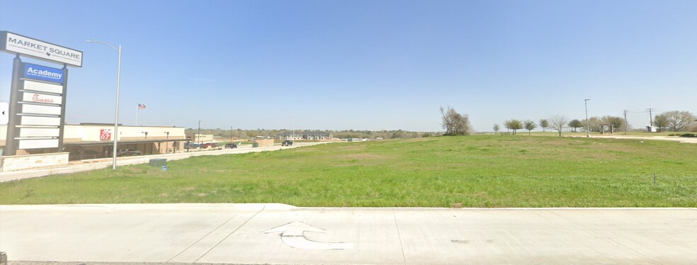 More Photos Of US Highway 290 East, Brenham Land For Lease