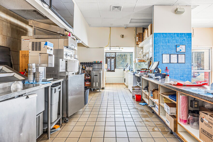 More Photos Of 1535 Memorial Dr, Chicopee General Retail For Sale