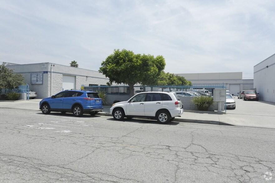 More Photos Of 2516 Troy Ave, South El Monte Warehouse For Lease