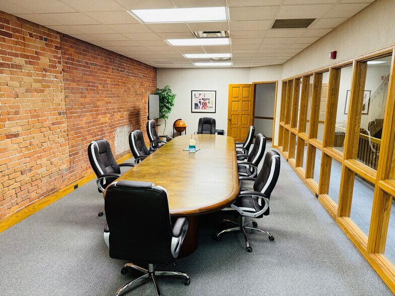 More Photos Of 75 N Main St, Mount Clemens Coworking Space