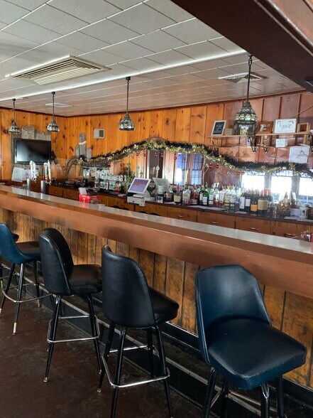 More Photos Of 6053 Rock Falls Rd, Luxemburg Restaurant For Sale