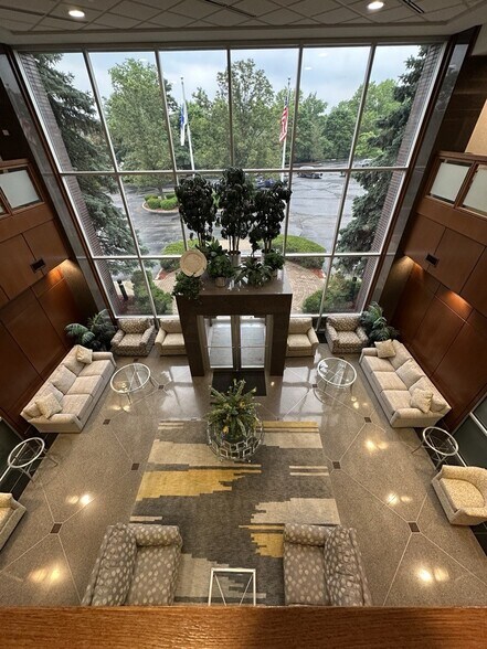 More Photos Of 8330 Allison Pointe Trl, Indianapolis Office For Lease