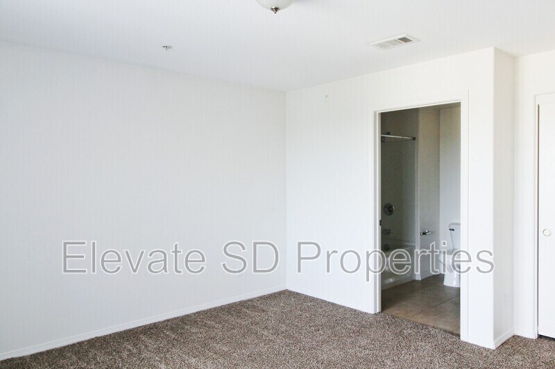 More Photos Of 819-825 D Ave, National City Apartments For Lease
