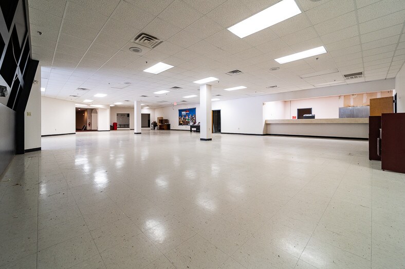 More Photos Of 6986 US Highway 129 S, Jasper Distribution For Lease