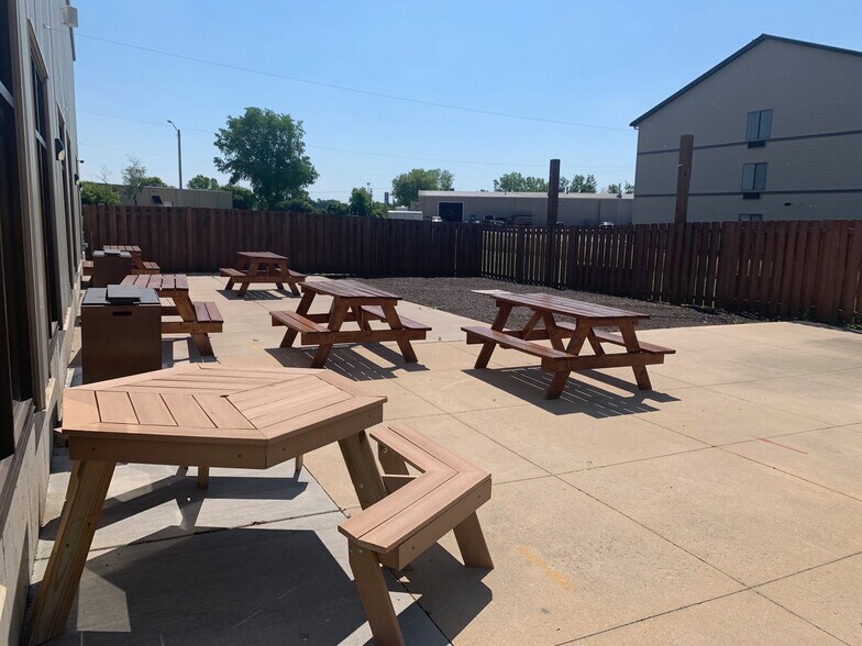 More Photos Of 277 Industrial Dr, Columbus Bowling Alley For Sale