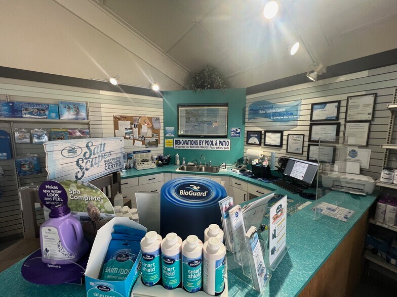 More Photos Of 6840 Cypress Gardens Blvd, Winter Haven Freestanding For Sale