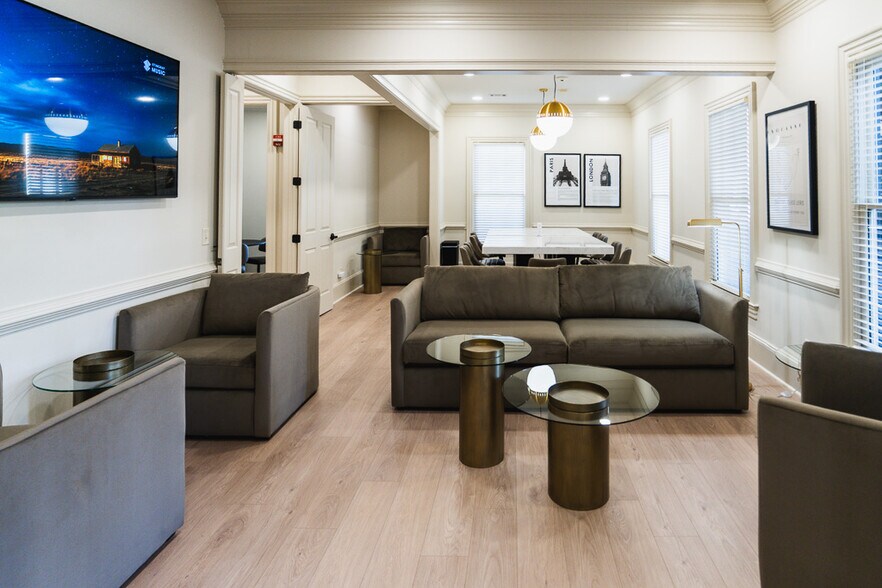 Primary Photo Of 4900 Ivey Rd, Acworth Coworking Space