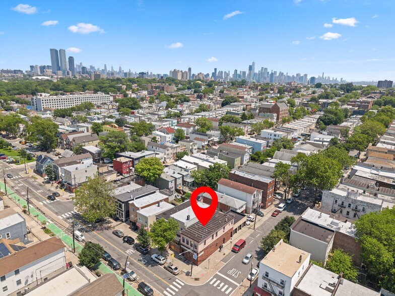 More Photos Of 162 Mallory Ave, Jersey City Office Residential For Sale