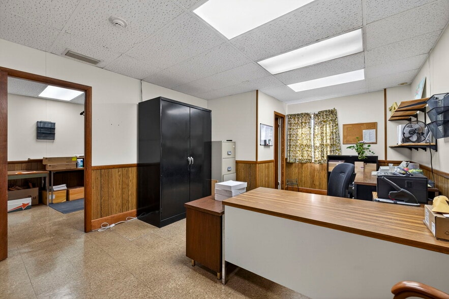 More Photos Of 314 N Braddock St, Winchester Office For Sale
