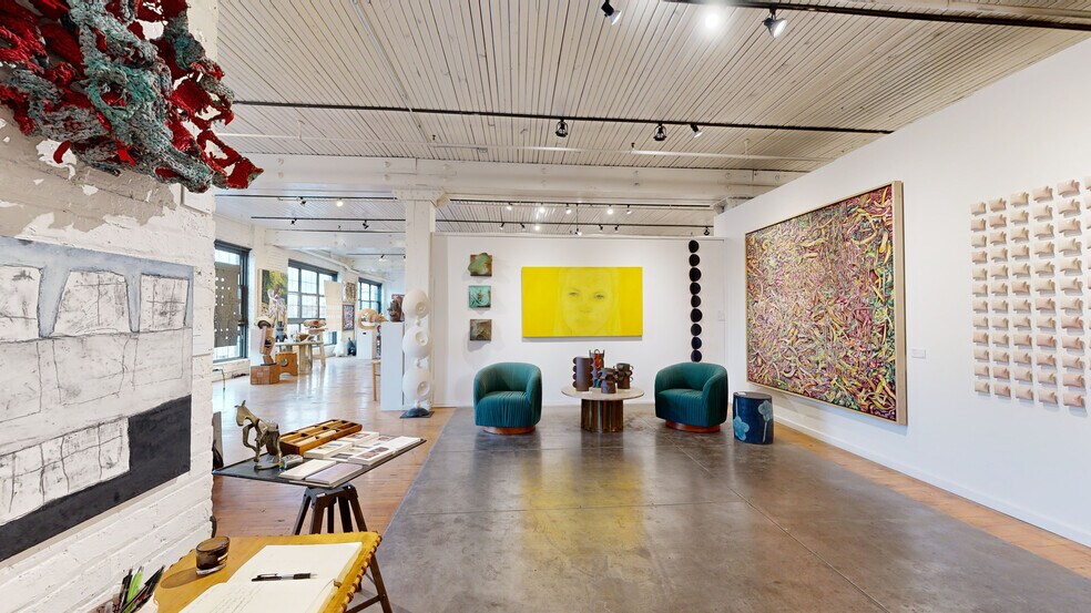 More Photos Of 3636 S Iron St, Chicago Light Distribution For Lease