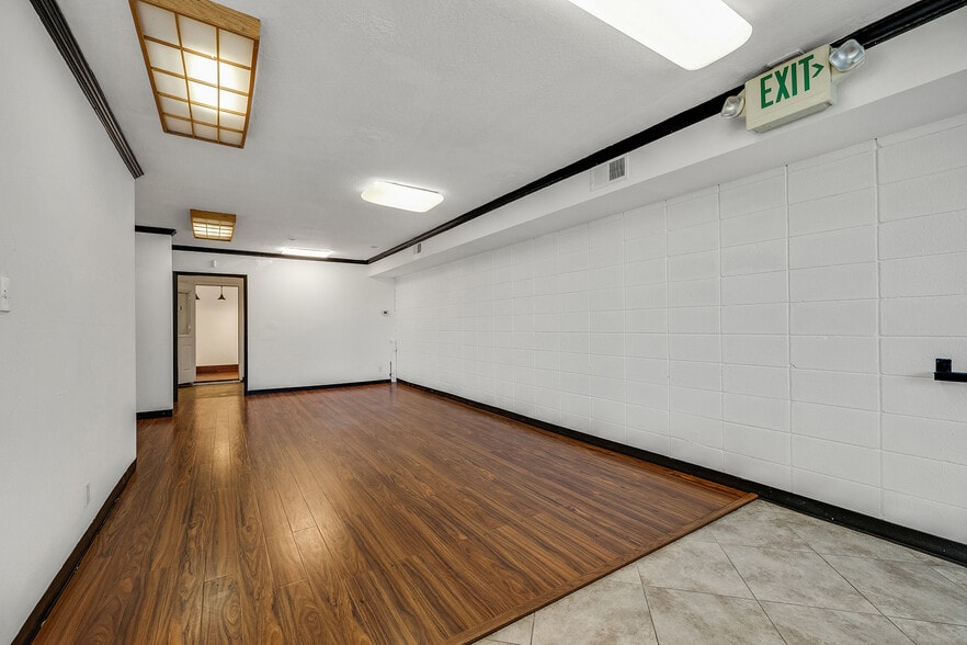 More Photos Of 4319 Piedmont Ave, Oakland Storefront Retail Office For Lease