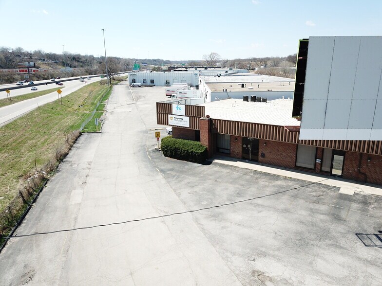 More Photos Of 3100-3102 S 24th St, Kansas City Storefront Retail Office For Lease