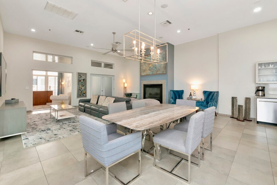 More Photos Of 1345 2nd St, Sarasota Office Residential For Sale