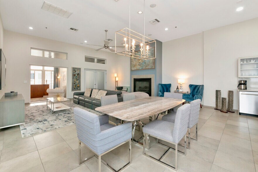 More Photos Of 1345 2nd St, Sarasota Office Residential For Sale