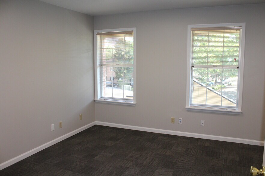 More Photos Of 2807 Remington Green Cir, Tallahassee Office For Lease