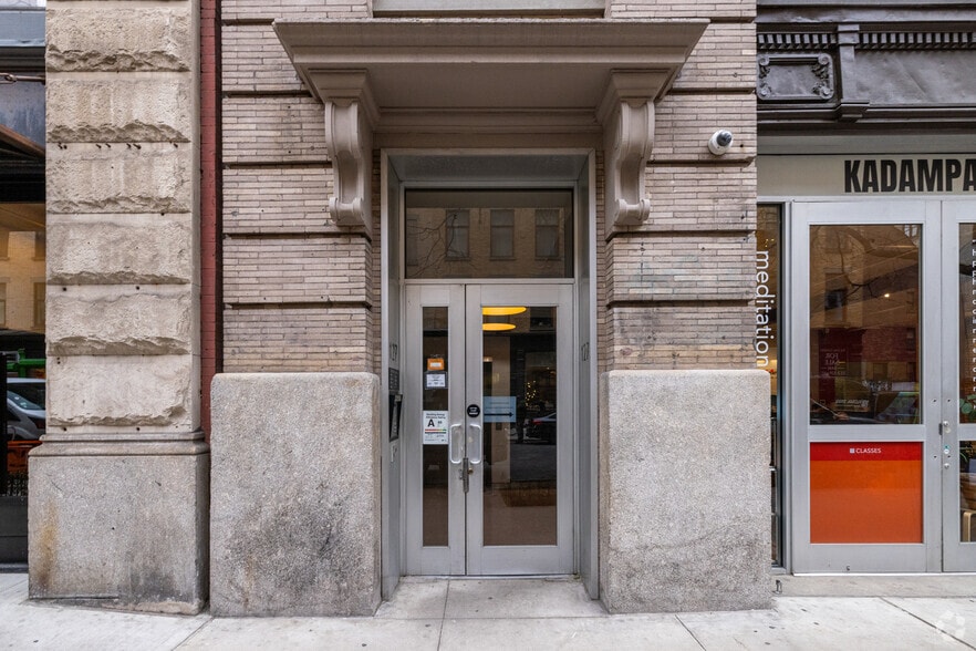 More Photos Of 127 W 24th St, New York Loft Creative Space For Sale