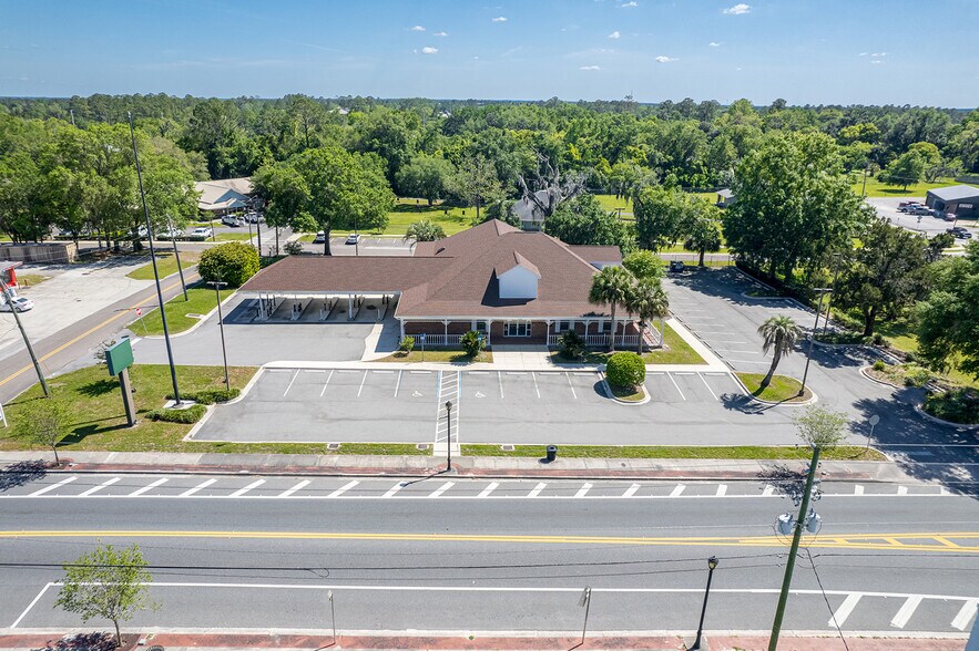 More Photos Of 300 W Main St, Lake Butler Storefront Retail Office For Sale