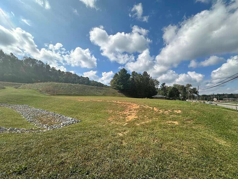 More Photos Of 1001 W Jackson Blvd, Jonesborough Land For Sale