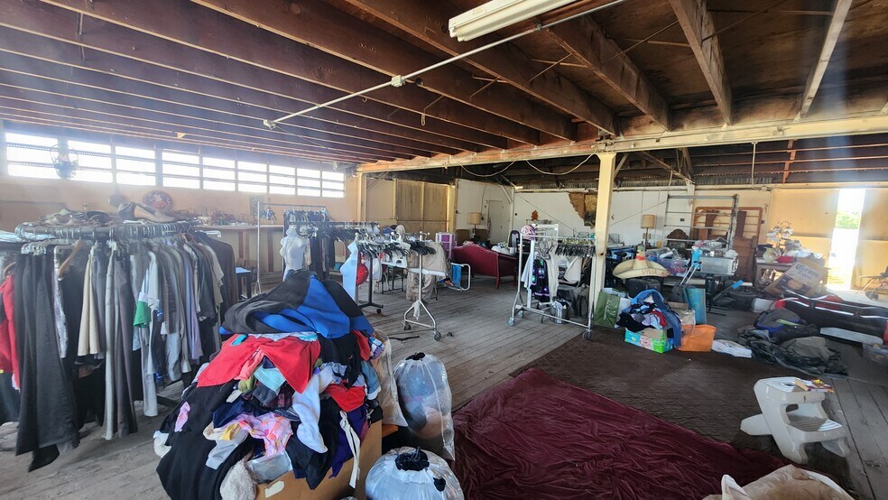 More Photos Of 1433 E Main St, Santa Paula Warehouse For Sale