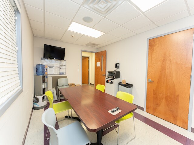 More Photos Of 1051-1103 W Sherman Ave, Vineland Medical For Lease