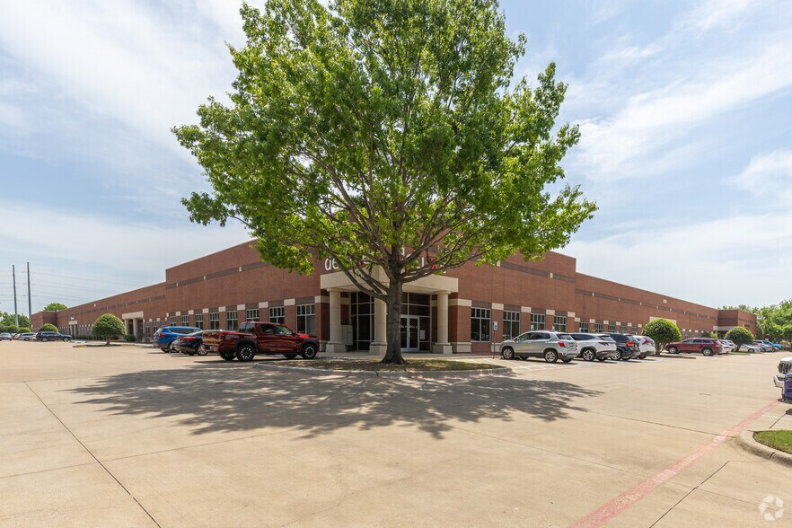 More Photos Of 3000 Kellway Dr, Carrollton Research And Development For Lease