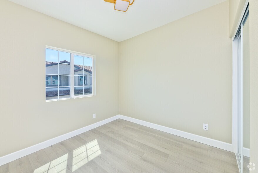 More Photos Of 15909 Merrill Ave, Fontana Apartments For Sale