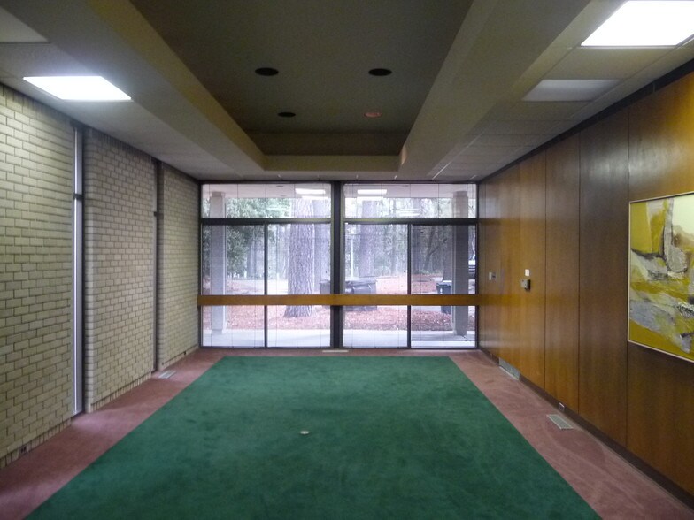More Photos Of 130 Lexington Ln, Southern Pines Office For Lease