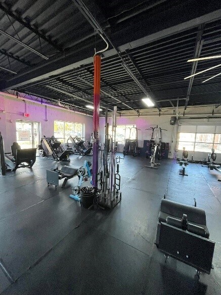 More Photos Of 1341 Hughes Ford Rd, Frederick Light Manufacturing For Sale