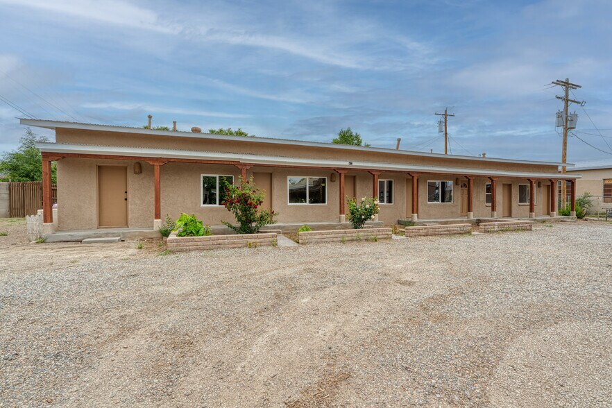 More Photos Of 720-724 School St, Espanola Apartments For Sale