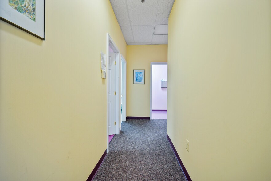 More Photos Of 4437 Brookfield Corporate Dr, Chantilly Medical For Sale