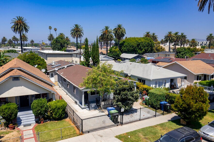 More Photos Of 2749 S Mansfield Ave, Los Angeles Apartments For Sale