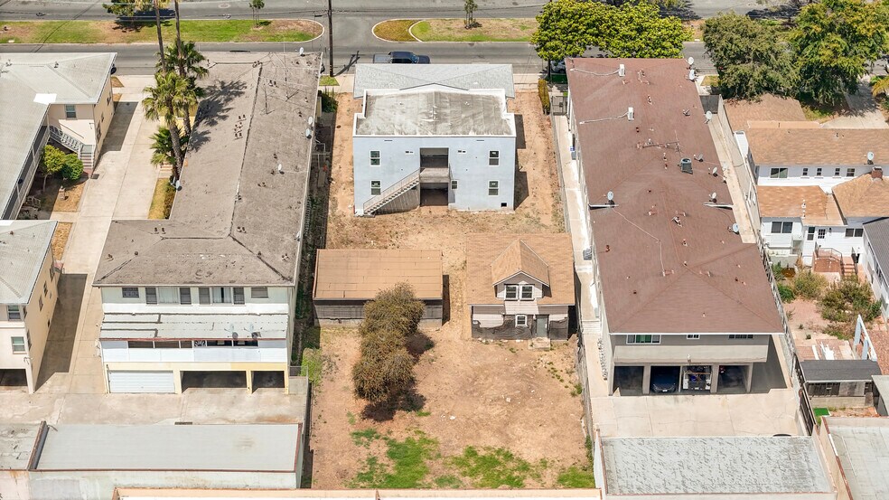 More Photos Of 128-130 N Hillcrest Blvd, Inglewood Apartments For Sale