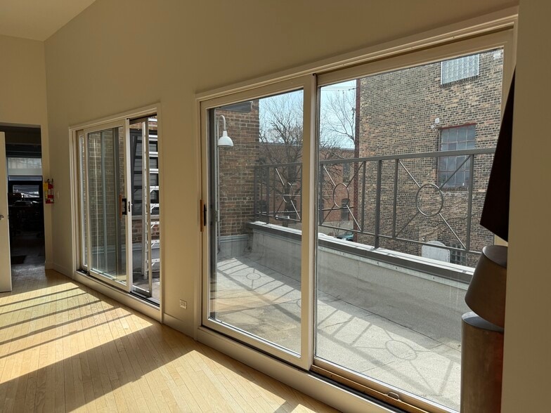 More Photos Of 456 N Leavitt St, Chicago Warehouse For Sale