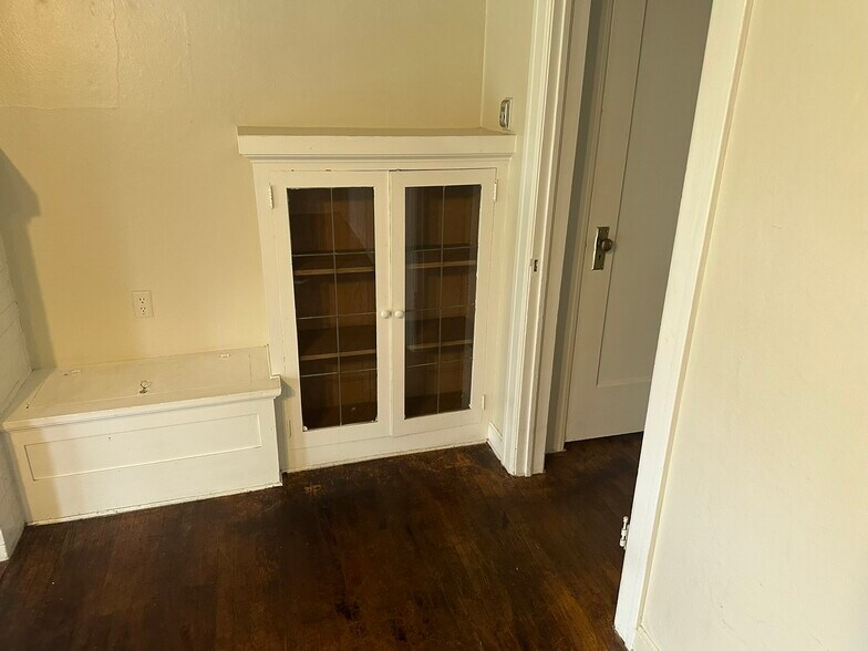 More Photos Of 150 W Stadium Dr, Stockton Apartments For Sale
