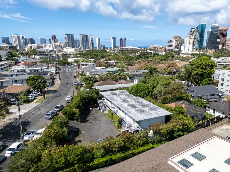 More Photos Of 1640 Lusitana St, Honolulu Apartments For Sale